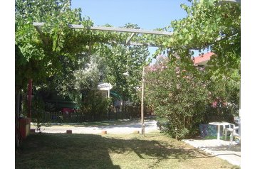 Grèce Privát Katerini, Extérieur